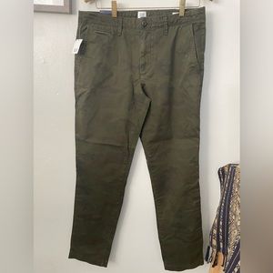 NWT Gap 32x32 men’s pants stretch mid-rise slim leg subtle camo green